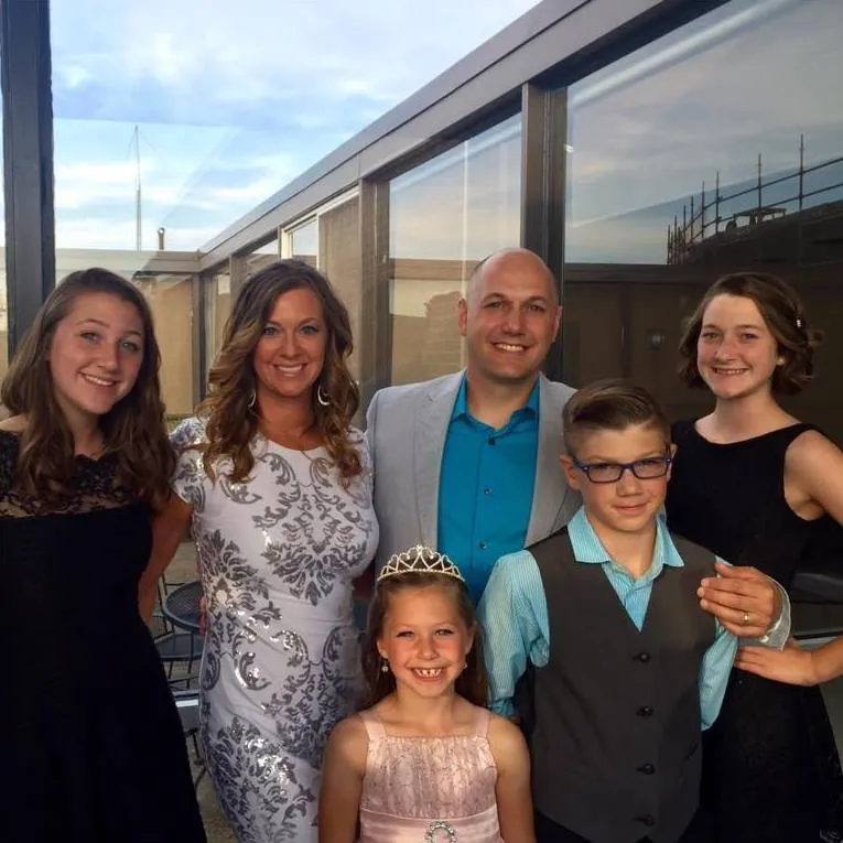 Dr. Travis’ Beautiful Family at Shady Spring Dental Care - Shady Spring and Lochgelly, WV